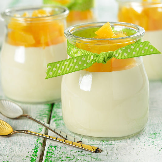 Pannacotta alla gelatina di pesca e yogurt greco