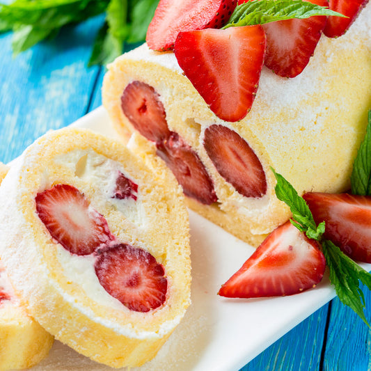 ROLL DI PAN DI SPAGNA FRAGOLE E PANNA