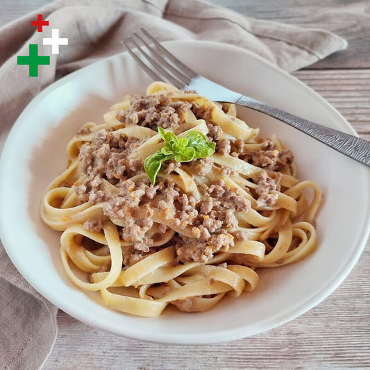 Tagliatelle al sugo di ragù e castagne