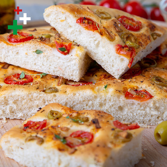 Focaccia olive e pomodorini 